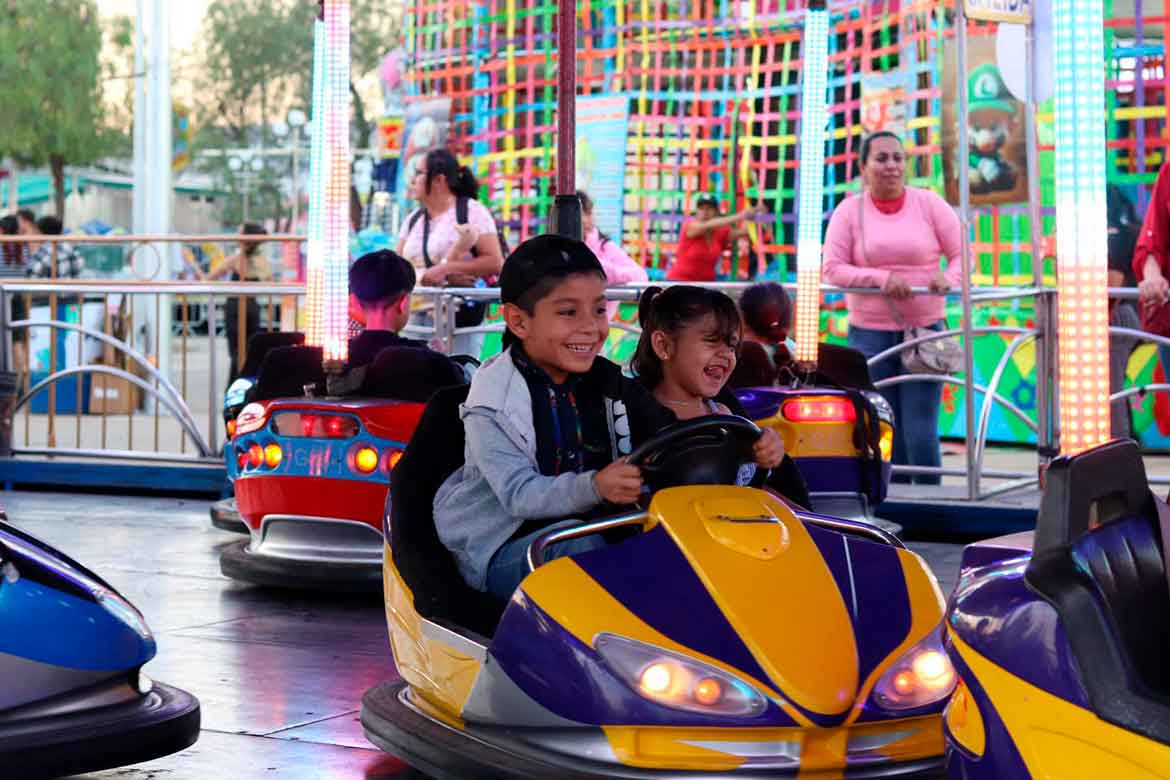 Arranca feria de las fresas con grandes sorpresas