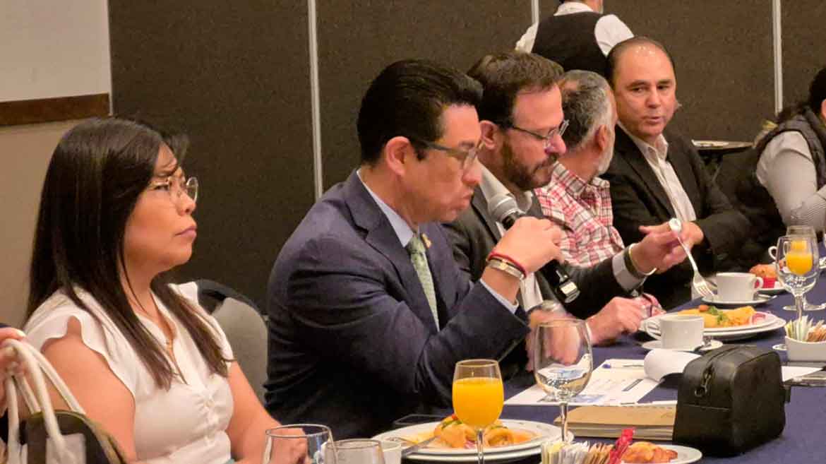 Capacitan en temas de prevención del delito a gremio hotelero