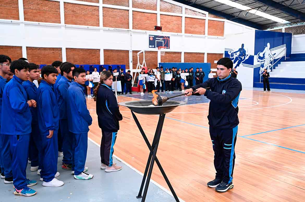 Realizan juegos deportivos de bachillerato