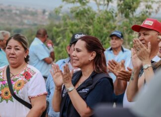 Entrega Lorena Alfaro Pavimentaciones en comunidades rurales; se reúne con habitantes