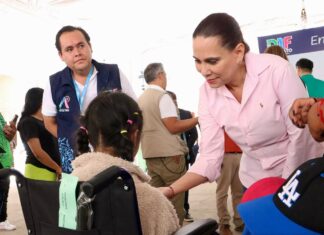 Entregan sillas de ruedas y revisan proyecto de Centros de Inclusión en Irapuato