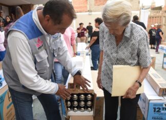 Familias irapuatenses son beneficiadas con calentadores solares