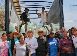 Entregan fertilizantes a mas de mil agricultores de Irapuato