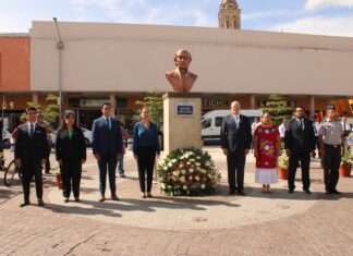 Realizan guardia de honor a Miguel Hidalgo