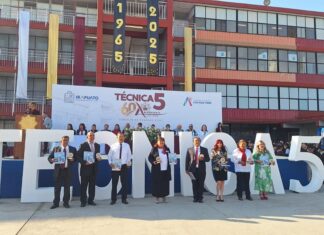 Conmemoran 60 años de la fundación de la secundaria Técnica 5 en Irapuato