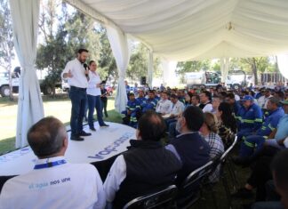 Analizan Lorena Alfaro y trabajadores de JAPAMI avances en proyectos
