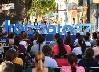 Se reúnen vecinos de colonia Miguel Hidalgo con autoridades municipales