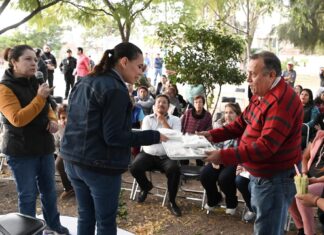 Sostiene Lorena Alfaro reuniones con colonos