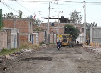 Mejoran caminos que conectan a comunidades rurales