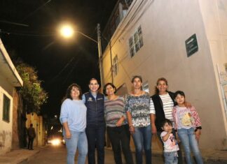 Modernizan luminarias de barrios emblemáticos de Irapuato