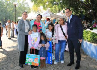 Entregan DIF Irapuato y empresas regalos de Reyes Magos a niños en situación vulnerable