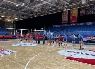 Presentan oficialmente al equipo Freseras Voleibol