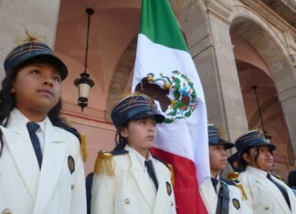 En día de la Bandera, honran a soldados, GN y policías caídos