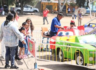 Disfrutan habitantes de zona rural sur de evento previo de la Feria de las Fresas
