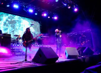 Disfrutó Irapuato concierto de lo mejor del Rock en Español, por el Día del Padre