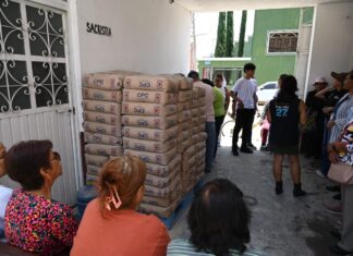 Entregan apoyos para infraestructura social en la colonia Ganadera