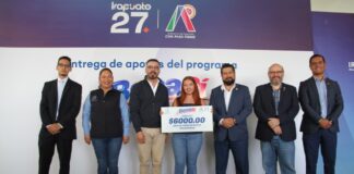 Entregan becas municipales a más de mil estudiantes de nivel medio superior y superior en Irapuato