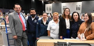 Entregan equipamientos productivos a 338 comerciantes